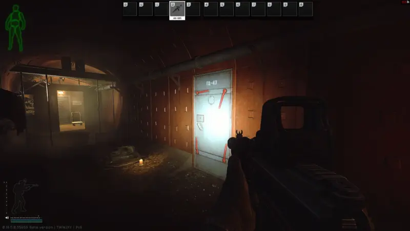 ショットガントラップ横のドアを鍵を開けて入る