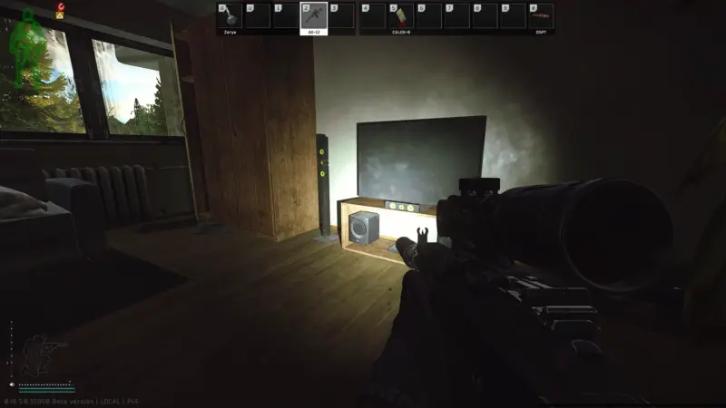 西棟112号室テレビラックの横(ブルーカードキー)