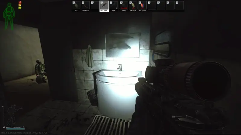 西棟306号室バスルームのシンクの上(ブルーカードキー)