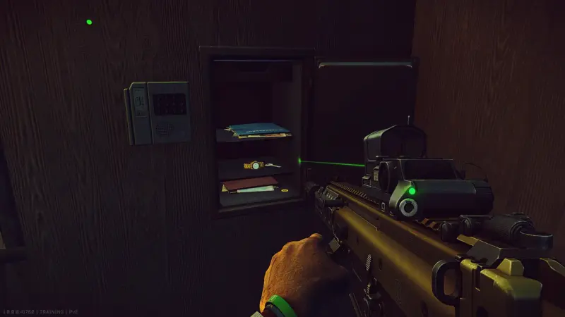 ブラックカードで開く金庫